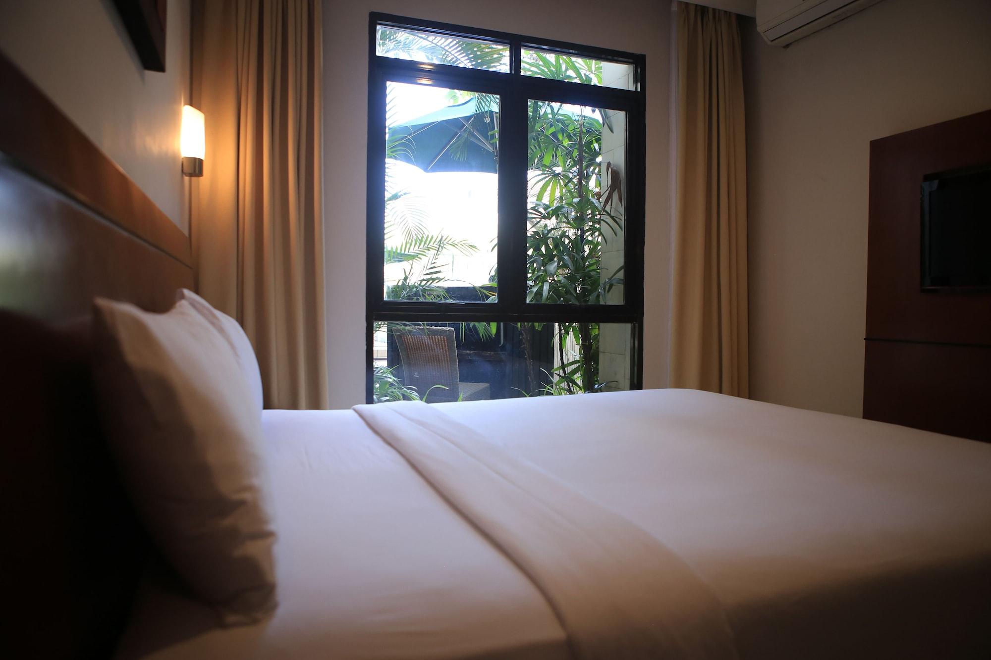Grand Kuta Hotel And Residence Legian Kültér fotó