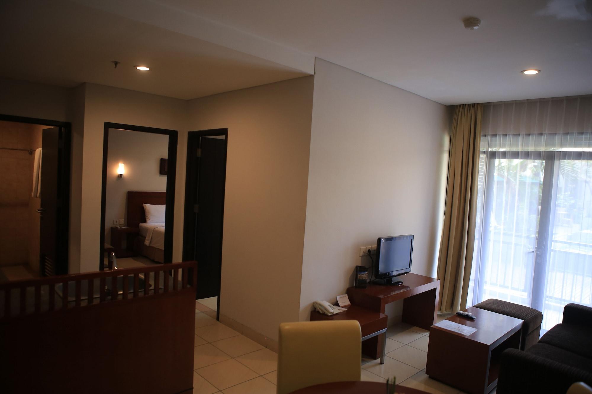 Grand Kuta Hotel And Residence Legian Kültér fotó