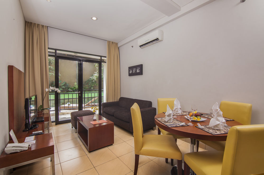 Grand Kuta Hotel And Residence Legian Kültér fotó